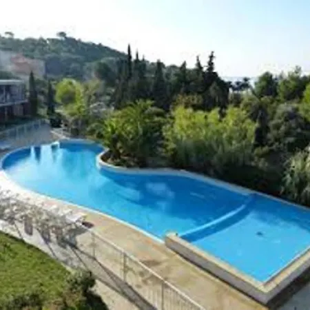 Daire Les Terrasses Du Liouquet T2, Piscine , Parking , A 150 M *